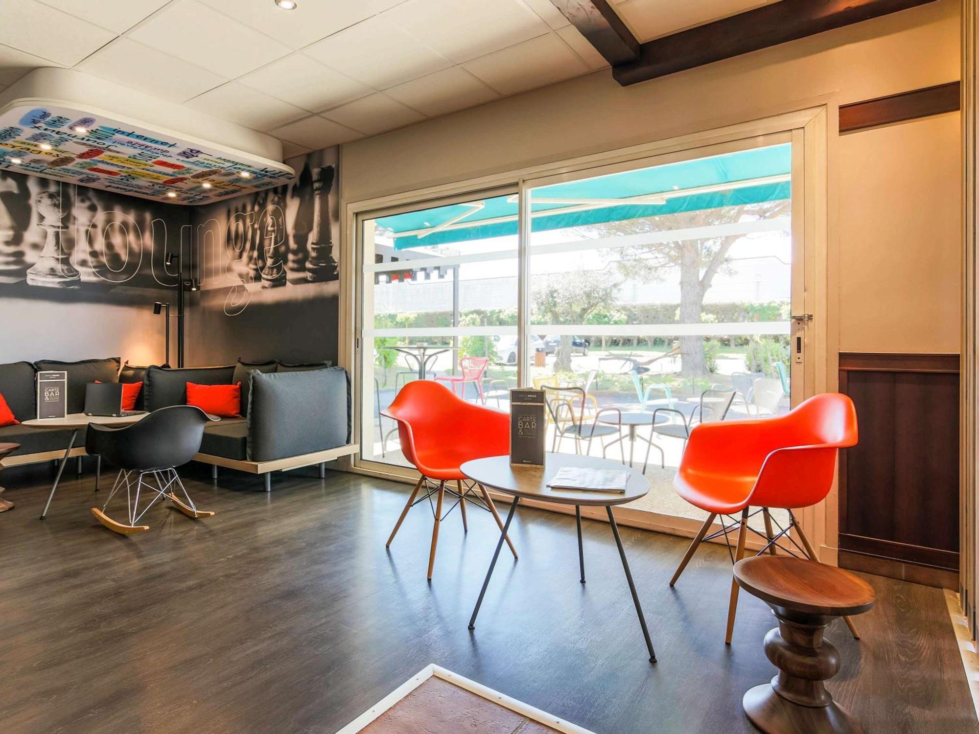 Ibis Carcassonne Est La Cite Exterior foto